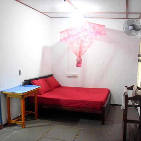 Meera Homestay & Guest House Anuradhapura Ngoại thất bức ảnh
