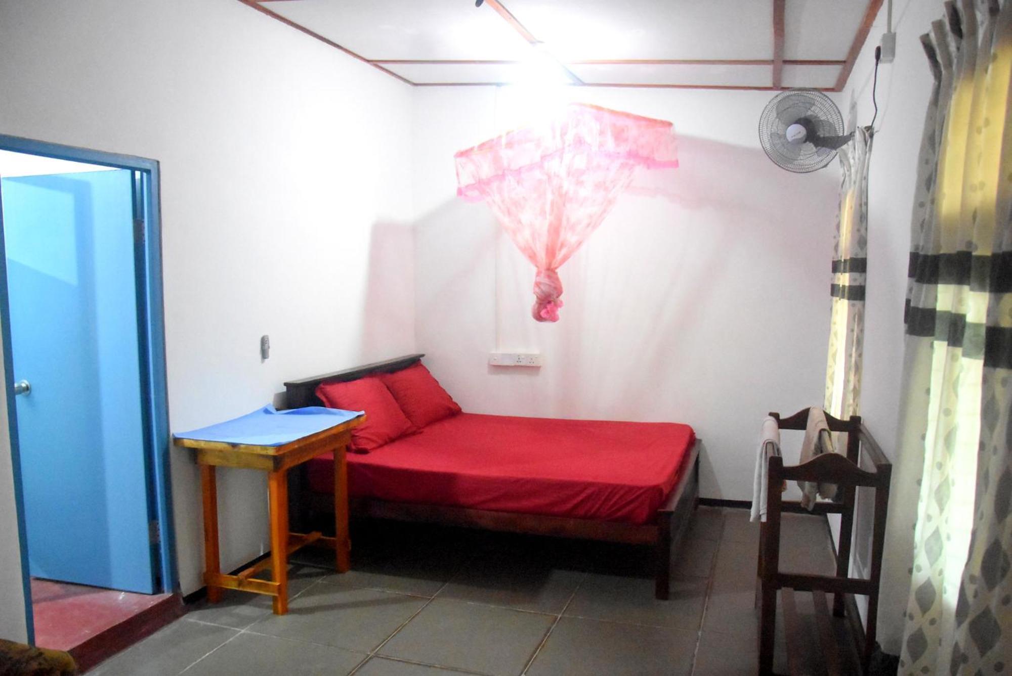 Meera Homestay & Guest House Anuradhapura Ngoại thất bức ảnh