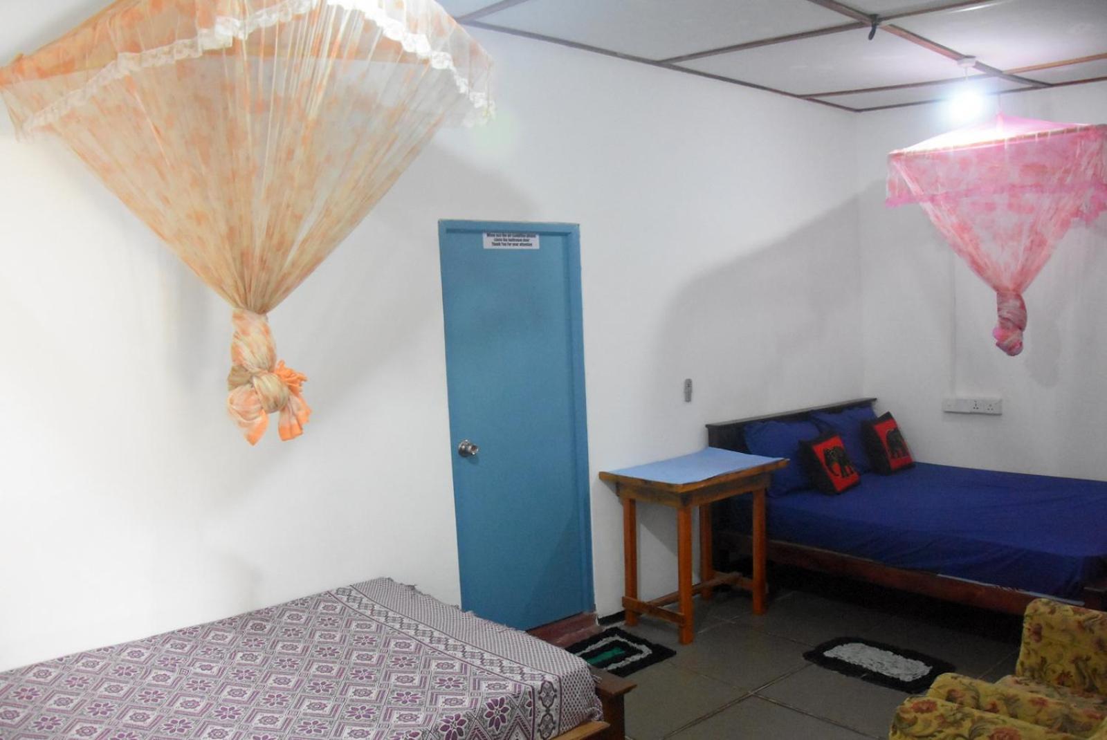 Meera Homestay & Guest House Anuradhapura Ngoại thất bức ảnh