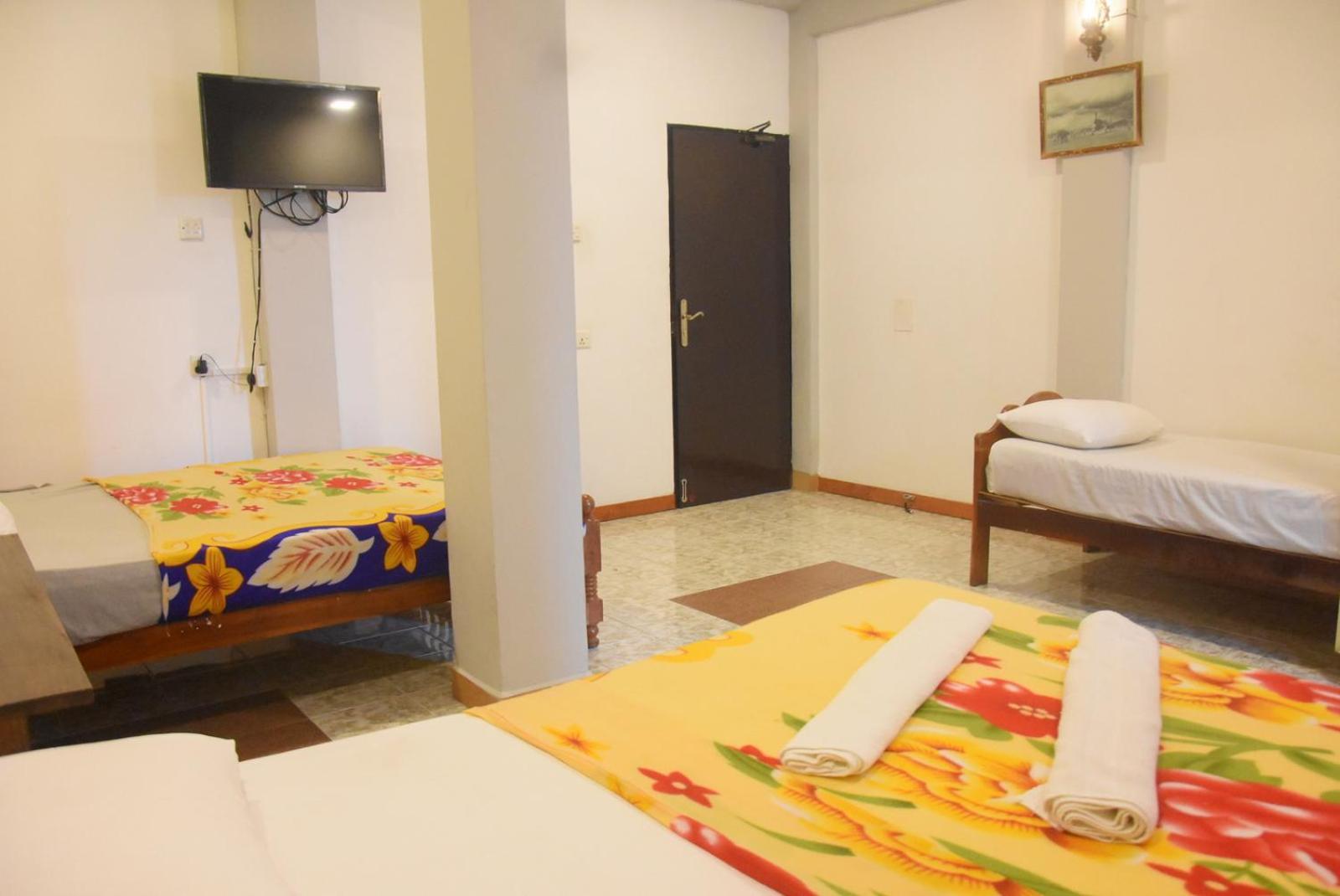 Meera Homestay & Guest House Anuradhapura Ngoại thất bức ảnh